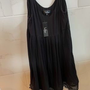 Lulu’s black lace babydoll dress